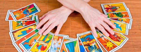 guia-da-alma-como-funciona-sessão-tarot-terapêutico-tarô-autoconhecimento-cartas