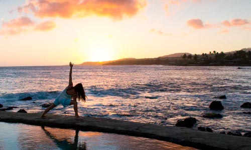 yoga ao por do sol