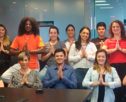 yoga nas empresas e trabalho - cau sc