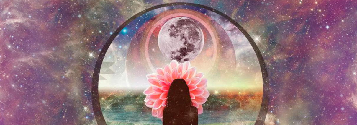imagem de mulher sob lua e planeta terra - conceito canalização espiritual 2020