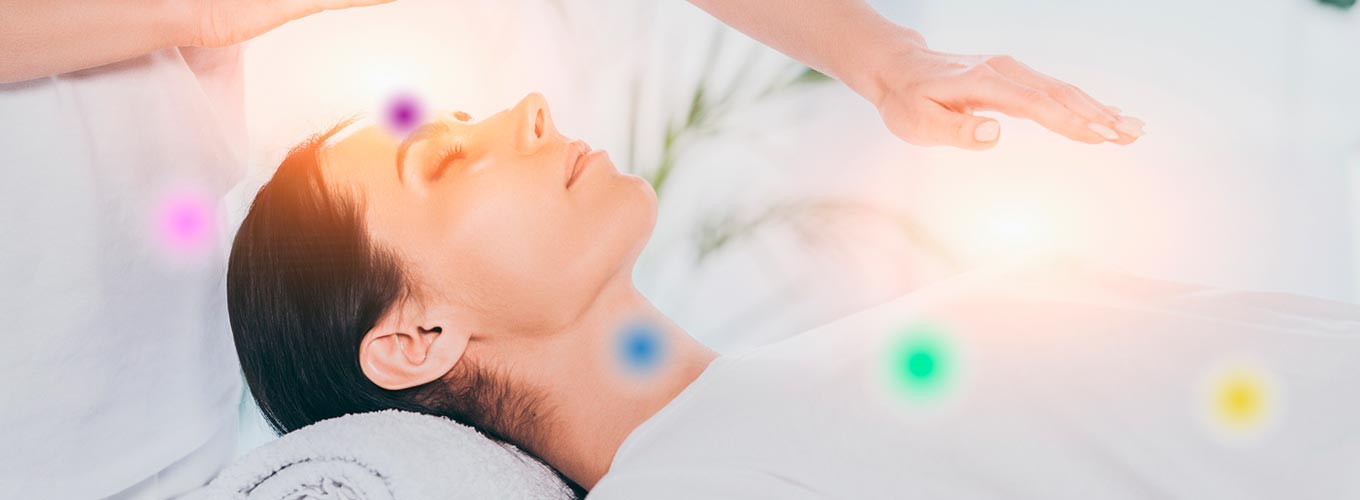 sessão de reiki e chakras