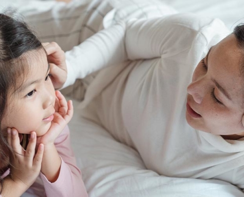 mulher em necessidades emocionais básicas