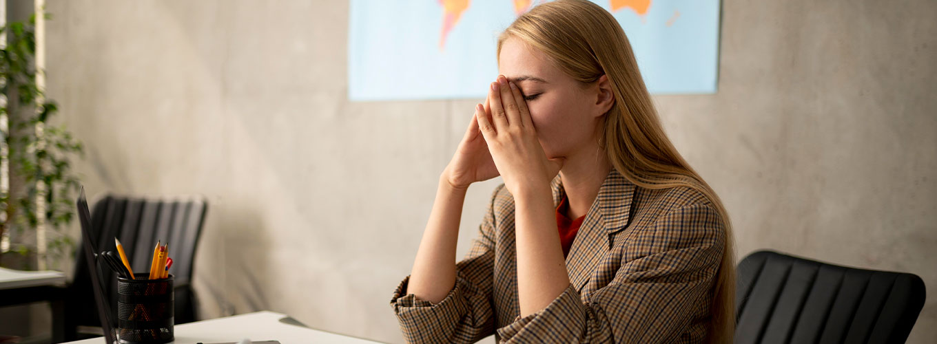 mulher em burnout ansiedade depressão e estresse